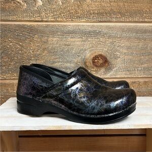 Dansko Black Nursing Work Clogs Shoes Size 42